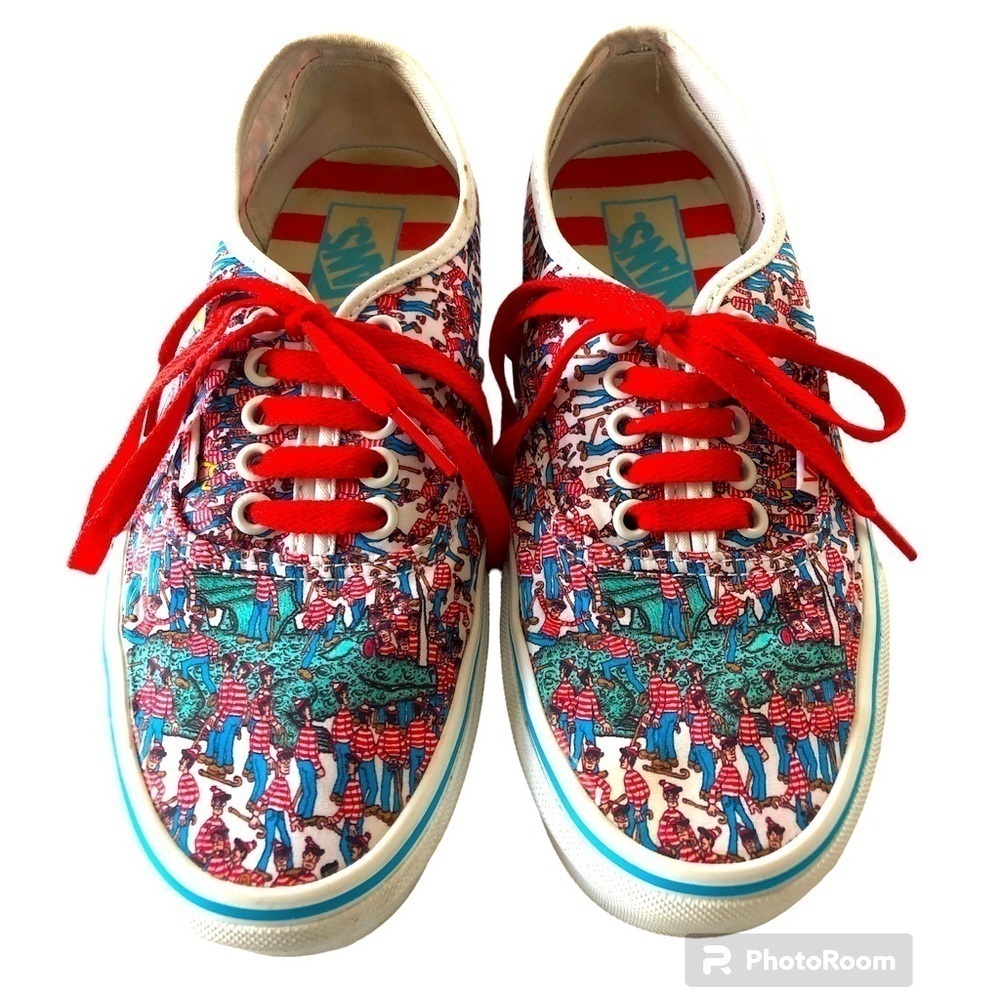 Vans Where’s Waldo Limited Edition Authentic Canvas Shoes. Unisex M 6.5/ W 8.